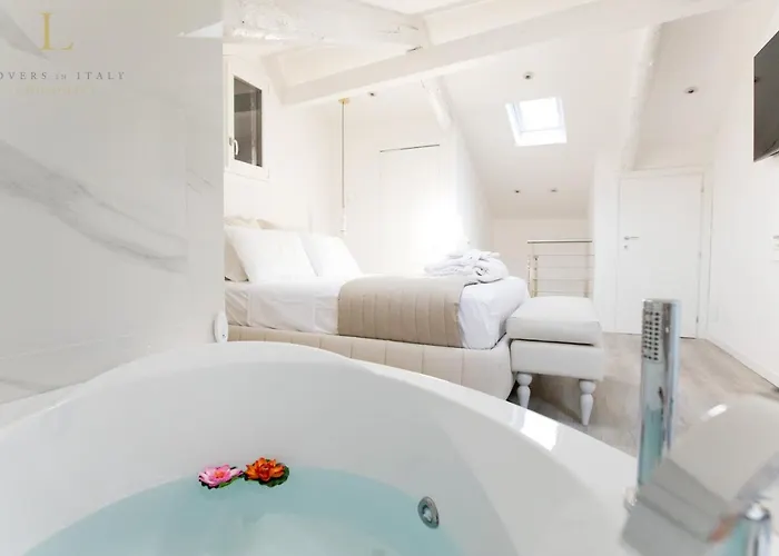 Loversinitaly Romantic - Altana And Jacuzzi Velence